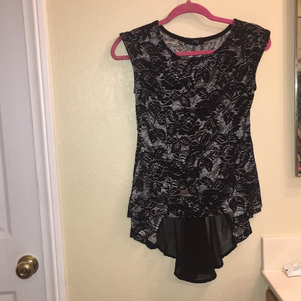 ROMANTIC TOP